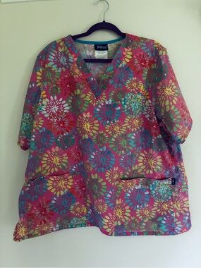 Tafford Multicolor Floral V-Neck Scrub Tunic